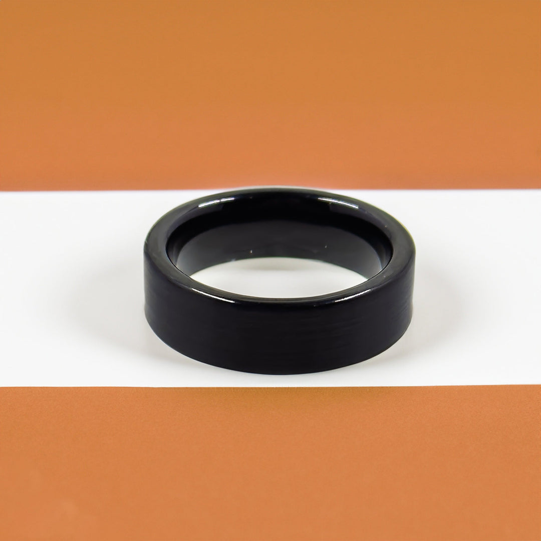 Black Flat-Edge Fashion Ring