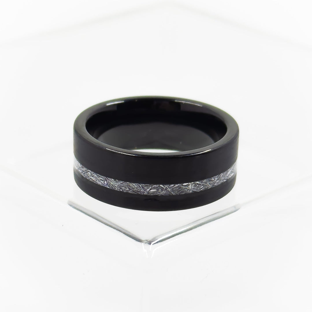 Meteorite Flat-Edge Fashion Ring