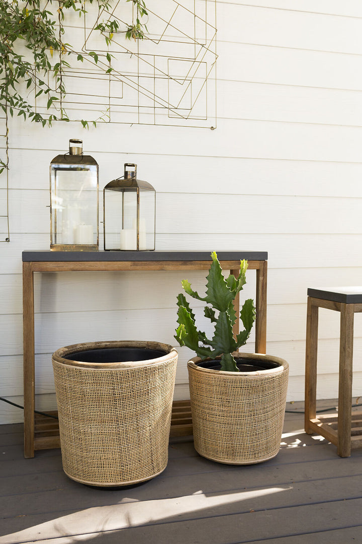 Clairmont Table