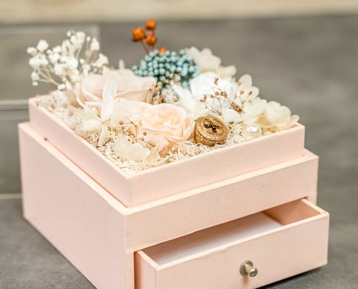 Assorted Preserved Floral Jewelry Box