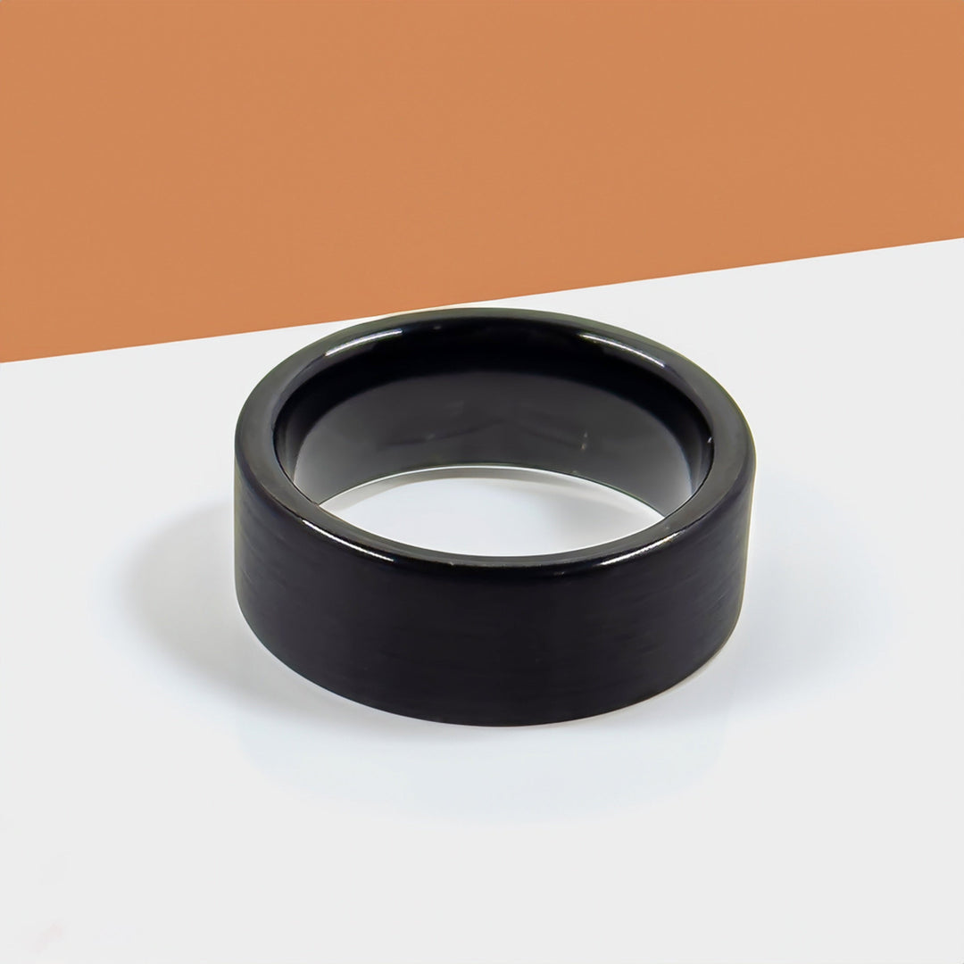 Black Flat-Edge Fashion Ring